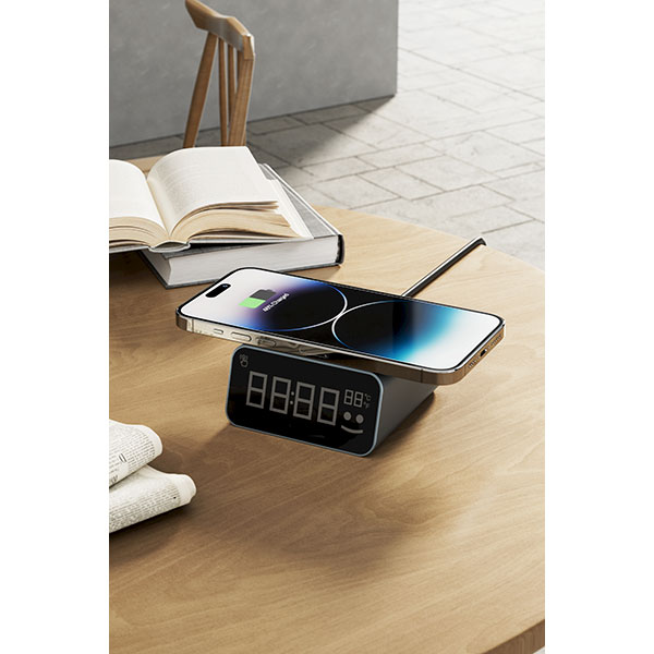 Xoopar Reddi Charge Wireless Charger With Clock