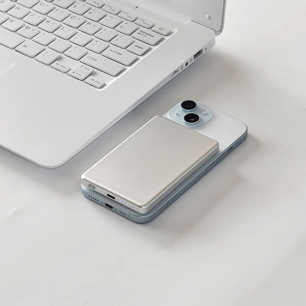 AluSlim 5000mAh Slim MagSafe Powerbank - Engraved